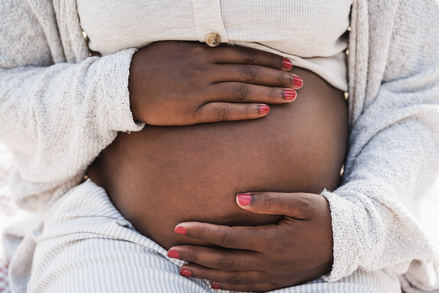 Pregnancy-Safe Skincare Guide || skincare ingredients to avoid during pregnancy, pregnancy skincare routine, pregnancy-safe skincare ingredients