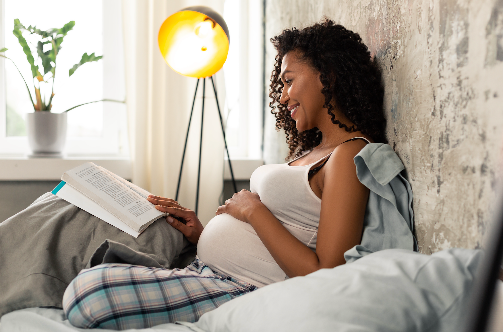 How Pregnancy Affects Your Skin: A Guide for Expecting Moms