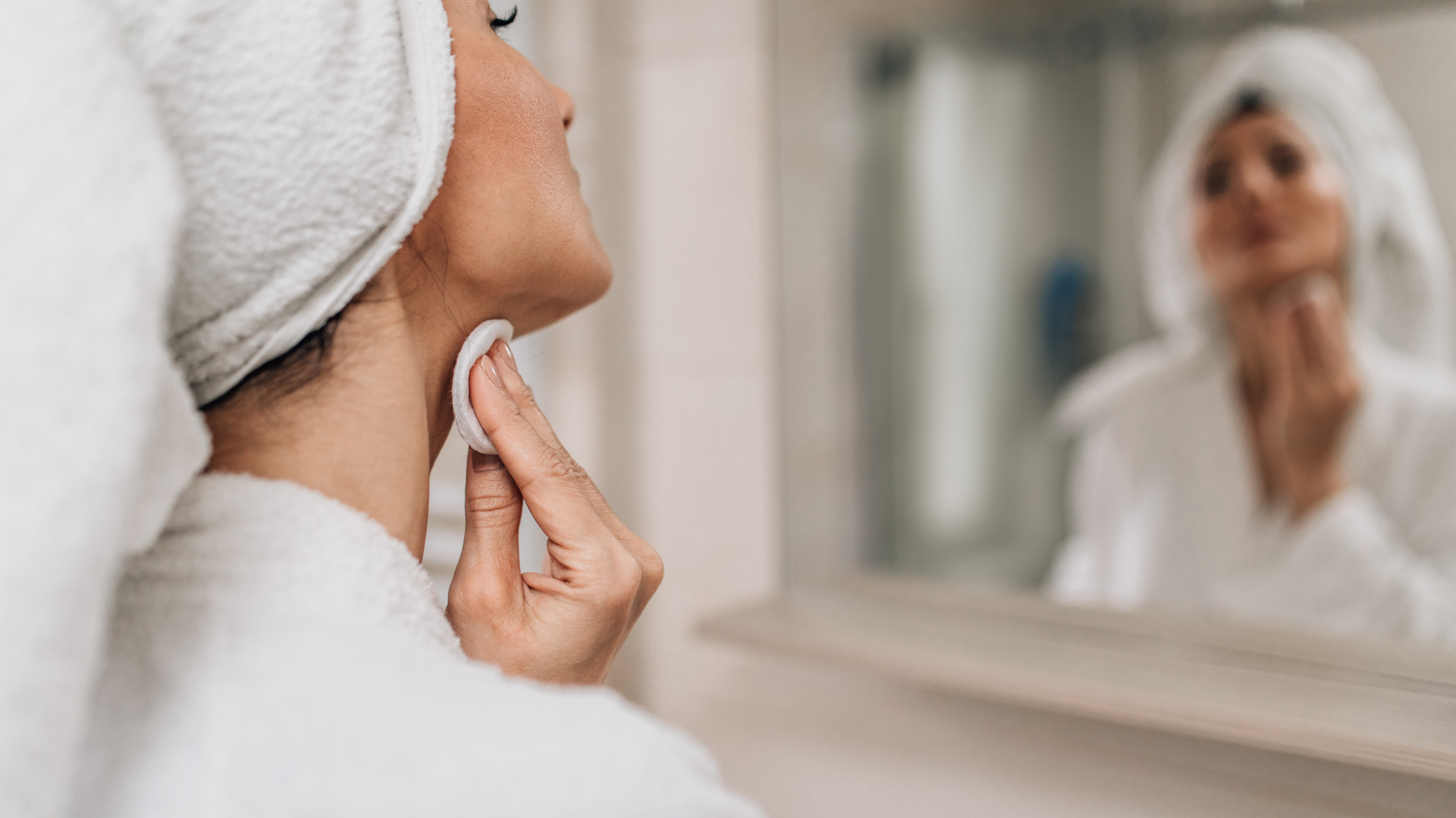 Morning vs. Evening Skincare: The Science of Perfect Timing for Radiant Skin