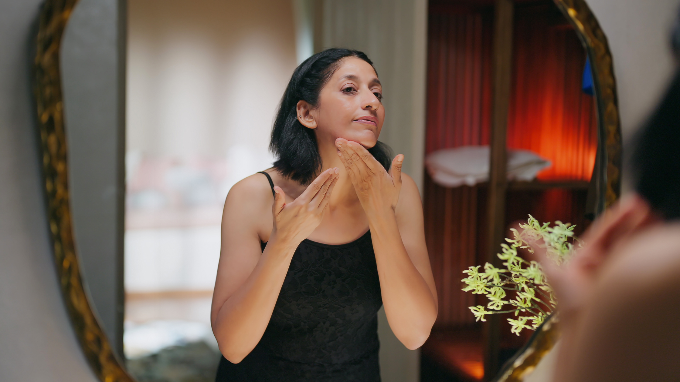 Product Spotlight: Why Rejuvaskin Retinoid Face Serum Deserves a Spot in Your Nightly Routine