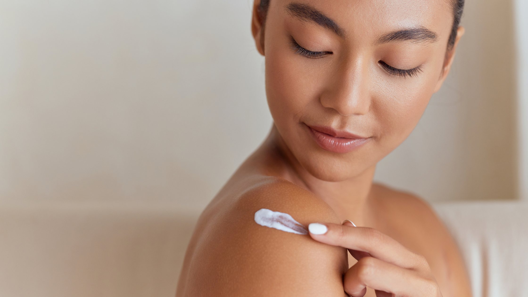 The Ultimate Guide to Keeping Your Skin Moisturized Year-Round